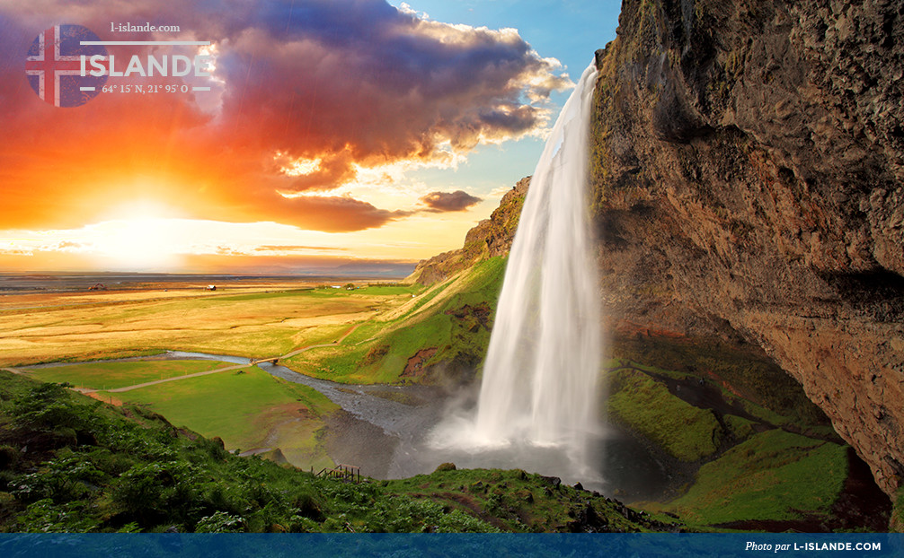 Cascade de Seljalandsfoss